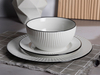 Juego de vajilla de porcelana con borde negro