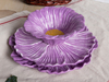 Juego de comedor con diseño artístico de hojas para una cena elegante